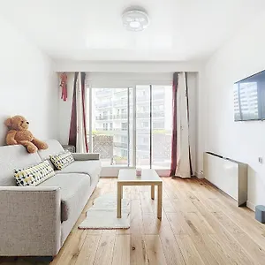 appartement-renove-de-luxe-pour-4-personnes.fr-paris.fr/
